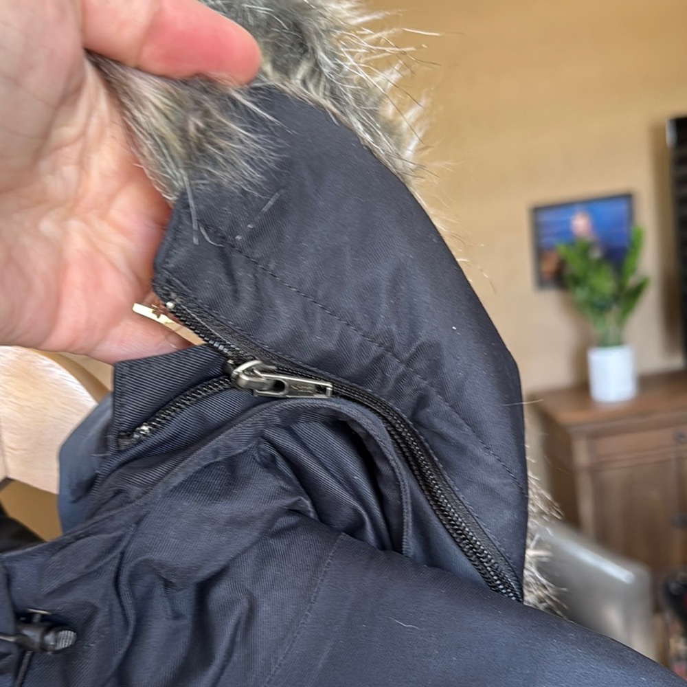 EUC The North Face Black Ski Jacket with Hood and Water-Resistant Shell XL - Picture 13 of 15